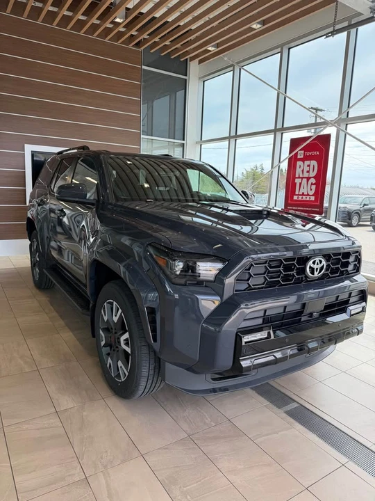 2026 Toyota 4Runner 6th Gen - Image 2 of 6
