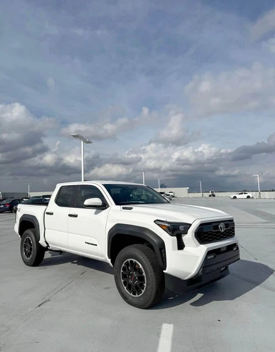 2026 Toyota 4Runner 6th Gen - Image 8 of 9
