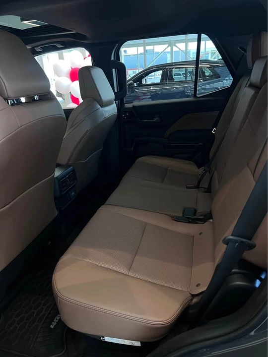 2026 Toyota 4Runner 6th Gen - Image 9 of 11