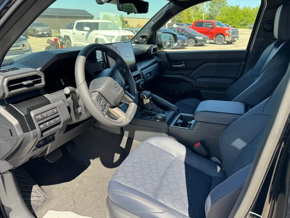 2026 Toyota 4Runner 6th Gen - Image 4 of 9