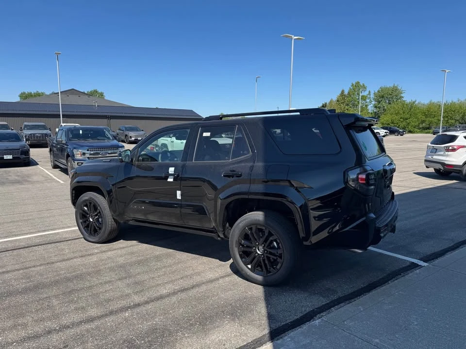 2026 Toyota 4Runner 6th Gen - Image 2 of 9