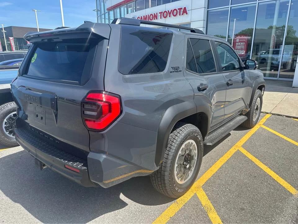 2026 Toyota 4Runner 6th Gen - Image 2 of 3