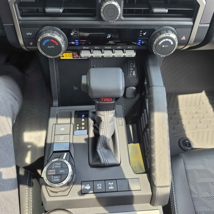 2026 Toyota 4Runner 6th Gen - Image 12 of 16