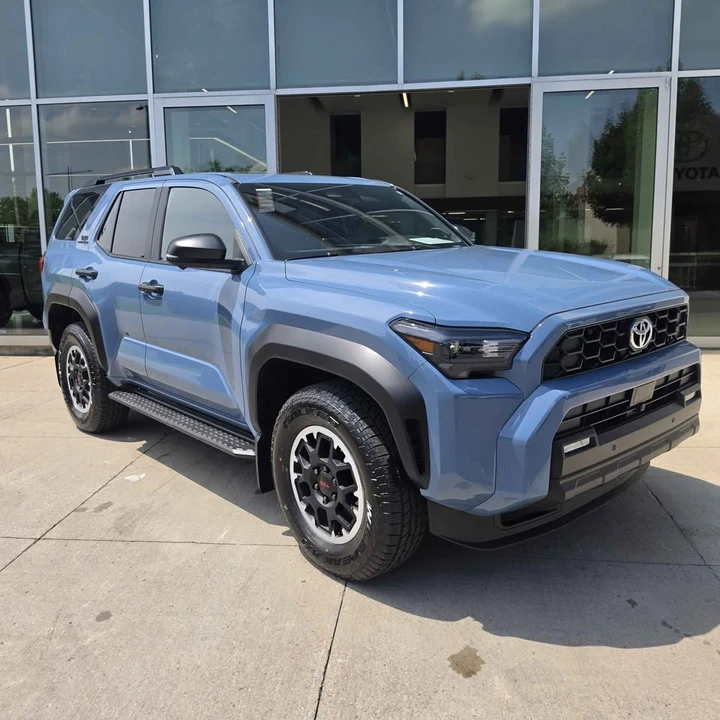 2026 Toyota 4Runner 6th Gen - Image 3 of 16