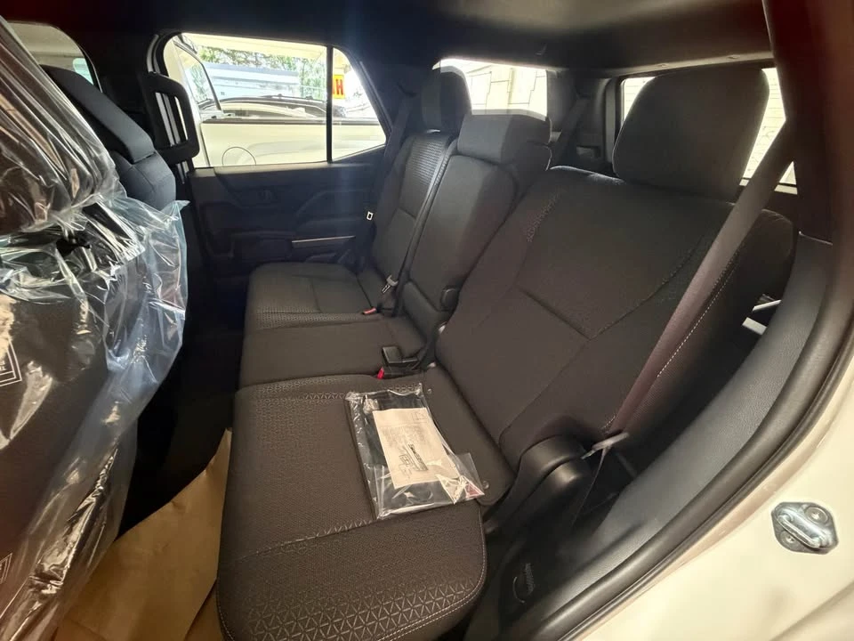 2026 Toyota 4Runner 6th Gen - Image 7 of 7