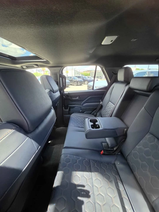 2026 Toyota 4Runner 6th Gen - Image 5 of 8