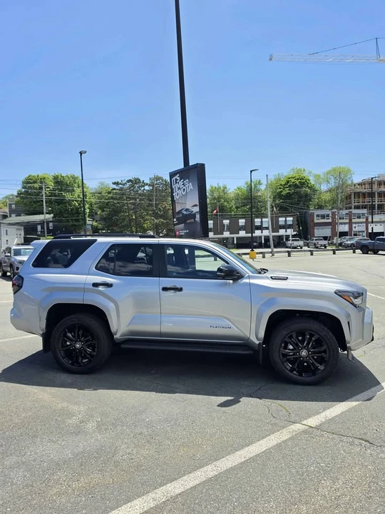 2026 Toyota 4Runner 6th Gen - Image 2 of 8