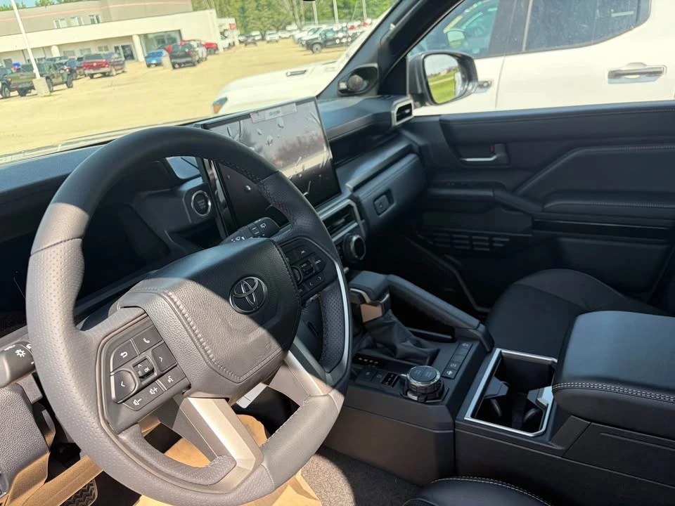 2026 Toyota 4Runner 6th Gen - Image 5 of 7
