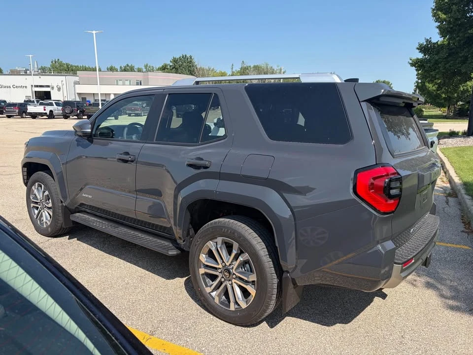2026 Toyota 4Runner 6th Gen - Image 2 of 7