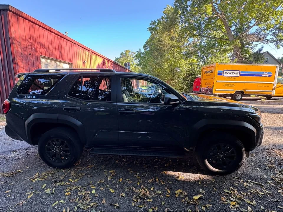 2026 Toyota 4Runner 6th Gen - Image 4 of 9