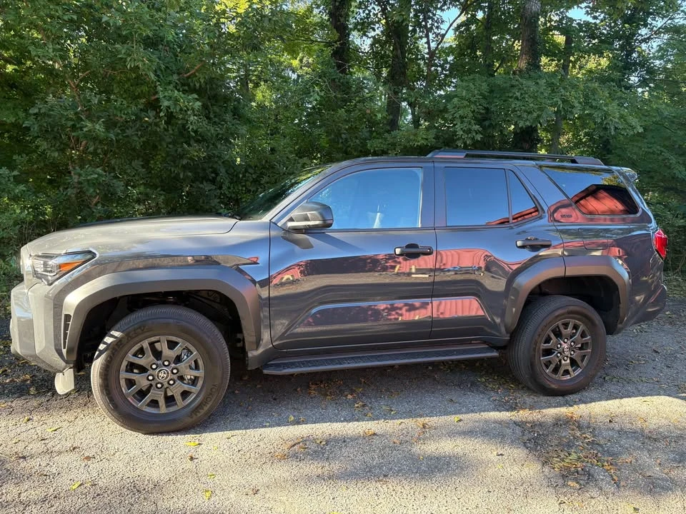 2026 Toyota 4Runner 6th Gen - Image 2 of 9