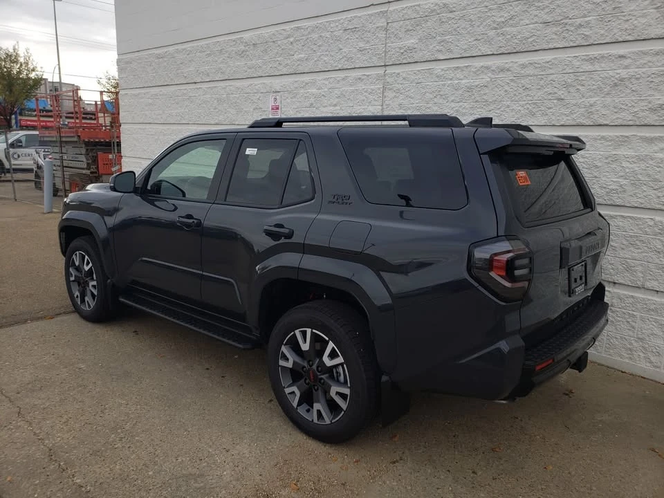 2026 Toyota 4Runner 6th Gen - Image 4 of 20