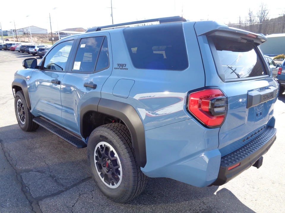 2026 Toyota 4Runner 6th Gen - Image 6 of 21