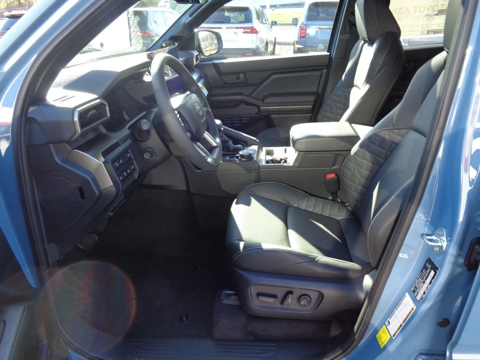 2026 Toyota 4Runner 6th Gen - Image 13 of 21