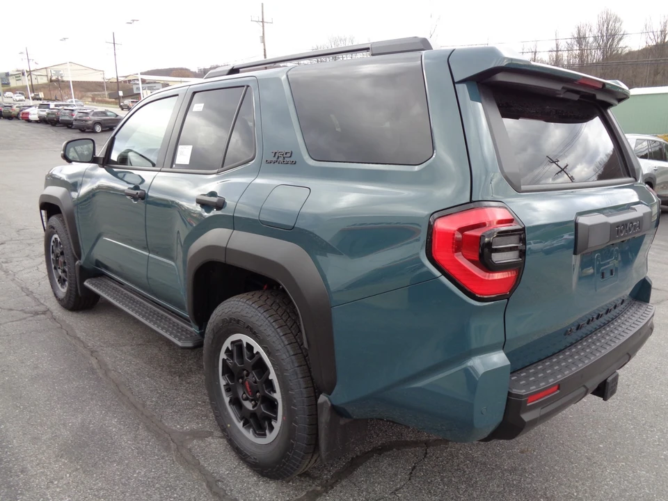 2026 Toyota 4Runner 6th Gen - Image 6 of 21