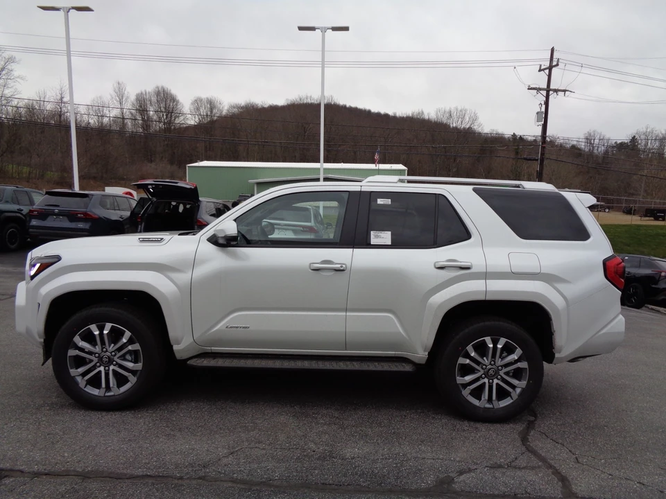 2026 Toyota 4Runner 6th Gen - Image 7 of 21