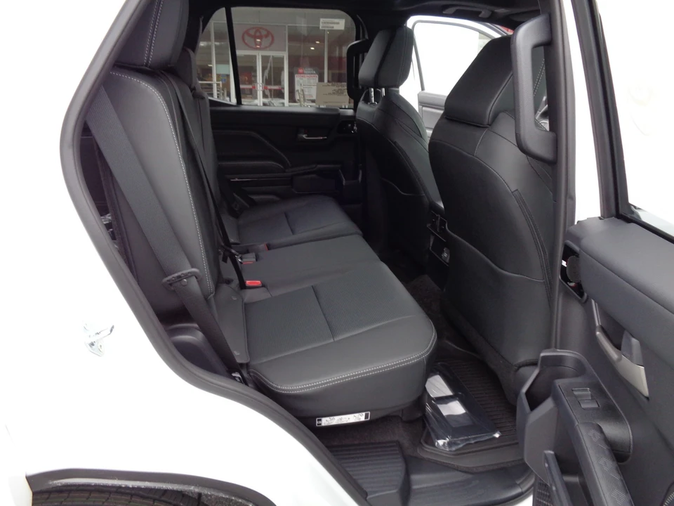 2026 Toyota 4Runner 6th Gen - Image 19 of 21