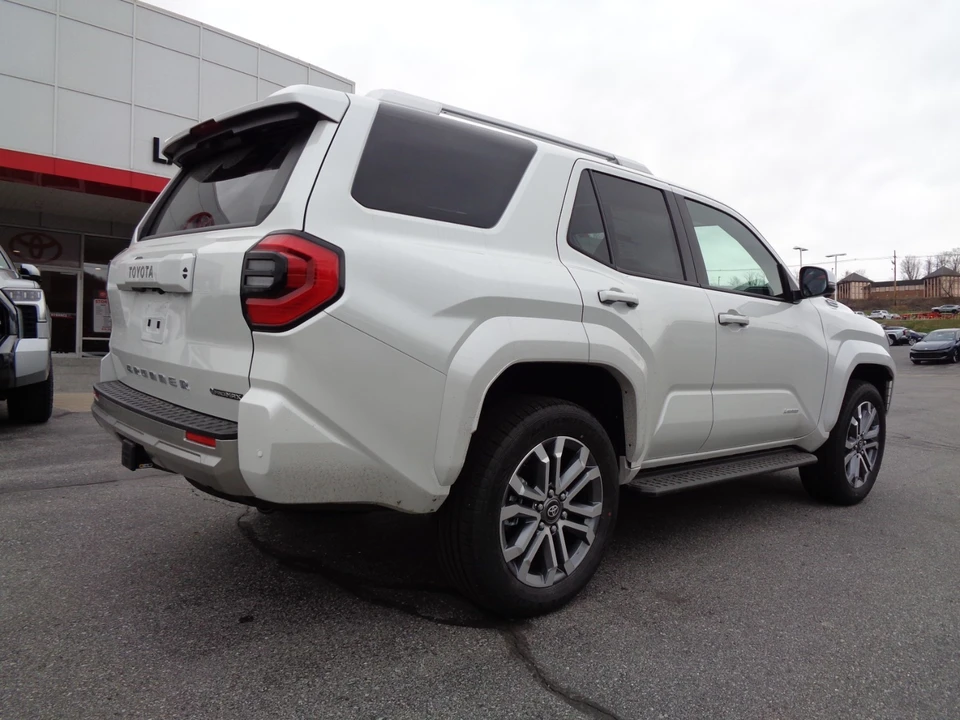 2026 Toyota 4Runner 6th Gen - Image 4 of 21