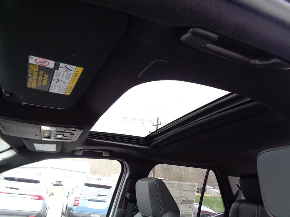 2026 Toyota 4Runner 6th Gen - Image 15 of 21