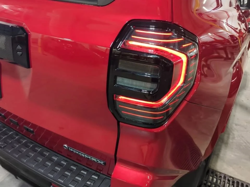 2026 Toyota 4Runner 6th Gen - Image 11 of 20