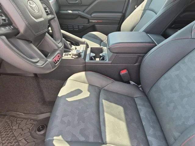 2026 Toyota 4Runner 6th Gen - Image 13 of 20