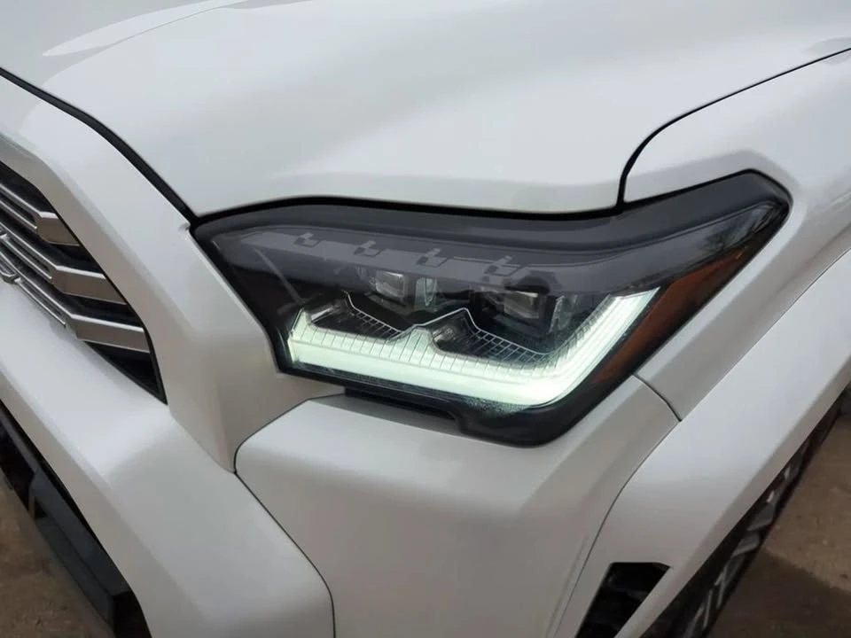 2026 Toyota 4Runner 6th Gen - Image 8 of 20