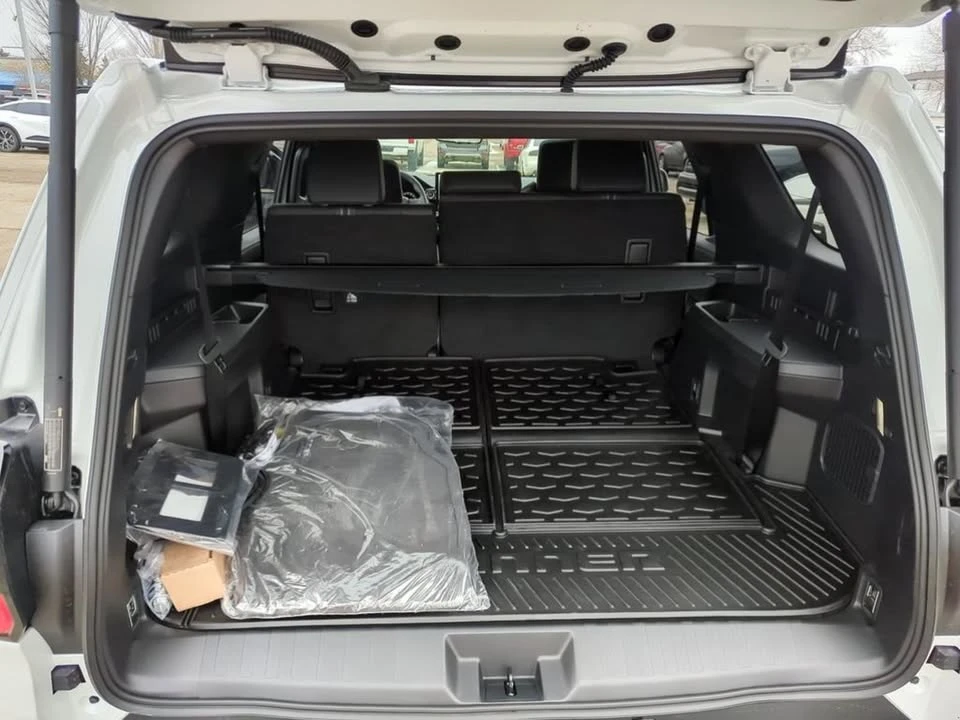2026 Toyota 4Runner 6th Gen - Image 12 of 20