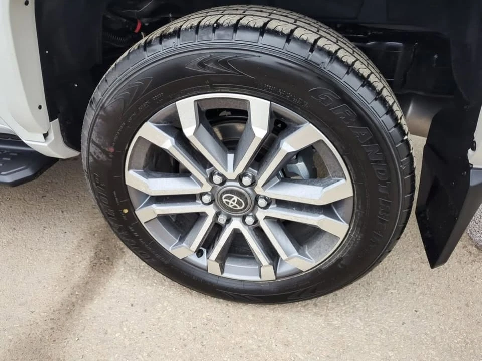 2026 Toyota 4Runner 6th Gen - Image 6 of 20