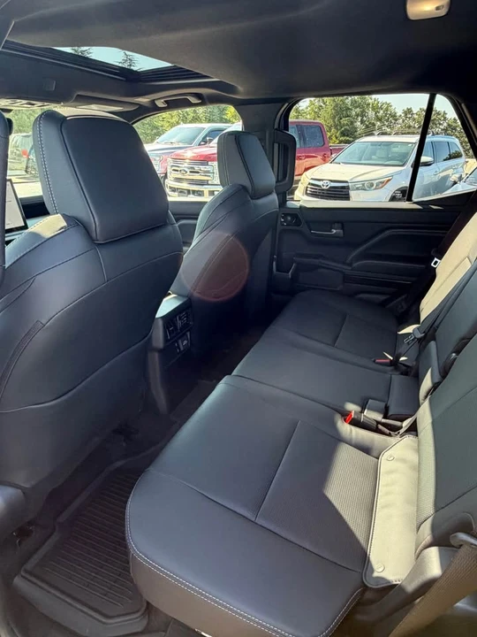 2026 Toyota 4Runner 6th Gen - Image 7 of 7