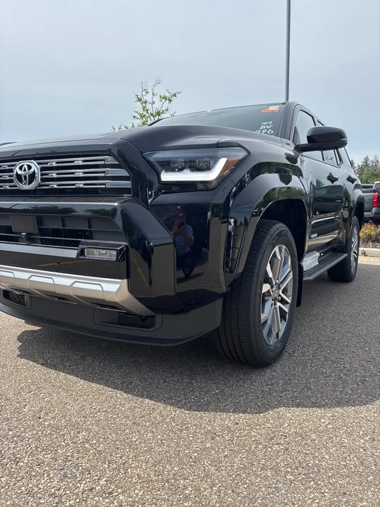 2026 Toyota 4Runner 6th Gen - Image 2 of 17