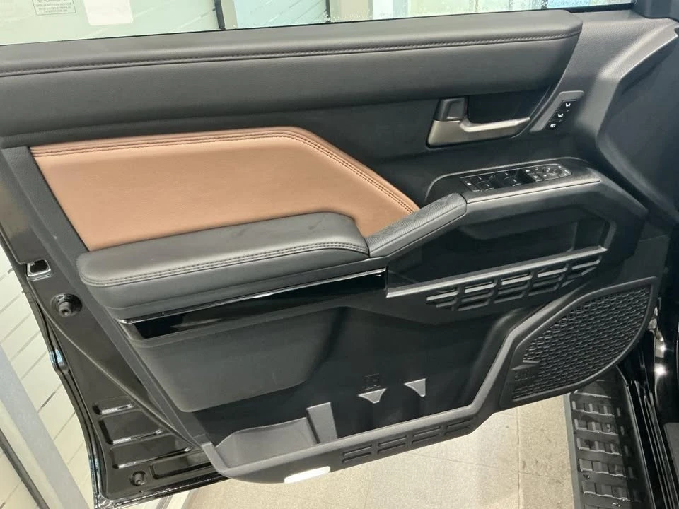 2026 Toyota 4Runner 6th Gen - Image 10 of 20