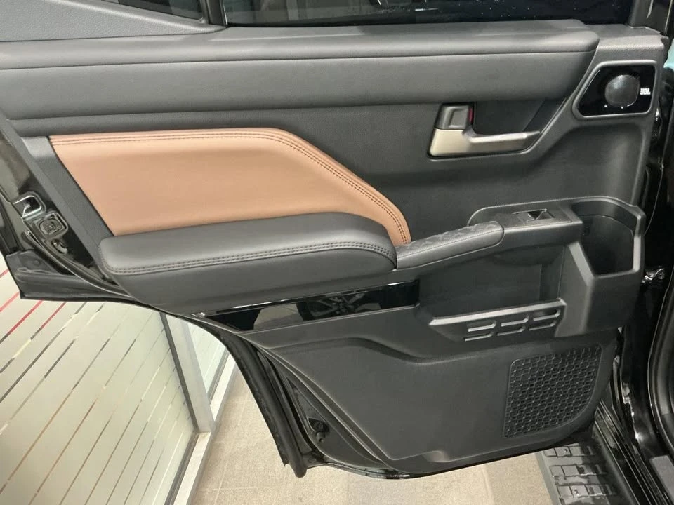 2026 Toyota 4Runner 6th Gen - Image 15 of 20