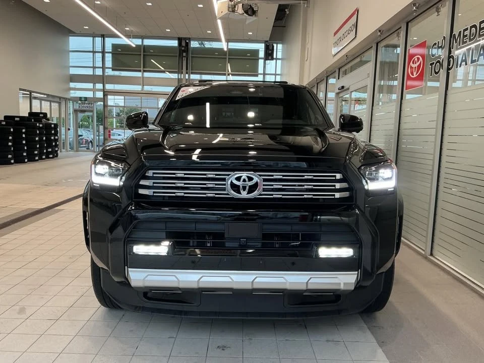 2026 Toyota 4Runner 6th Gen - Image 2 of 20