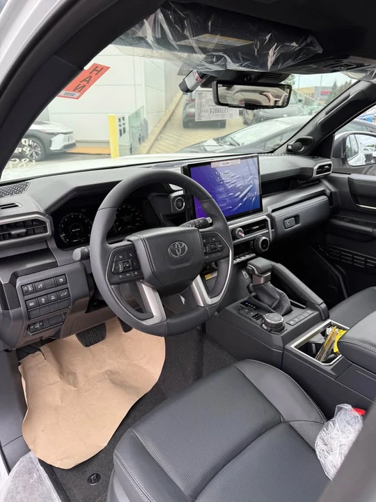 2026 Toyota 4Runner 6th Gen - Image 7 of 19