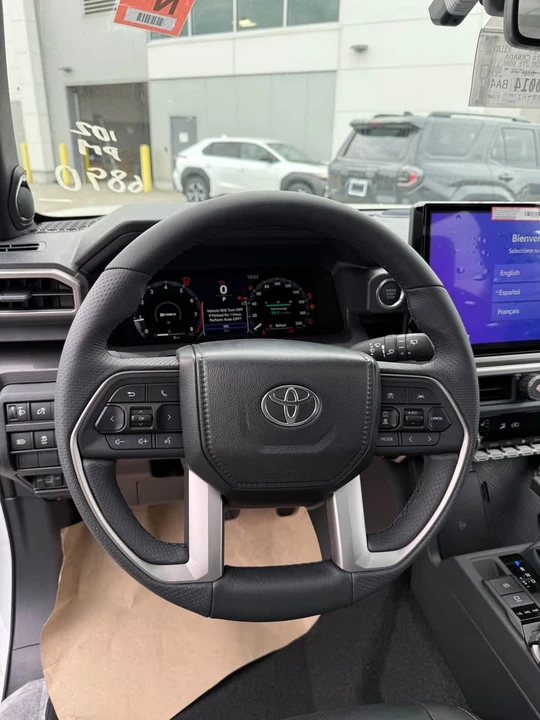 2026 Toyota 4Runner 6th Gen - Image 13 of 19