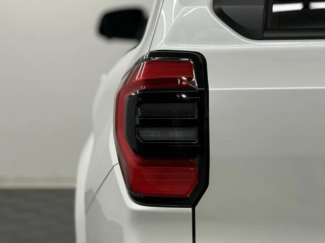 2026 Toyota 4Runner 6th Gen - Image 9 of 12