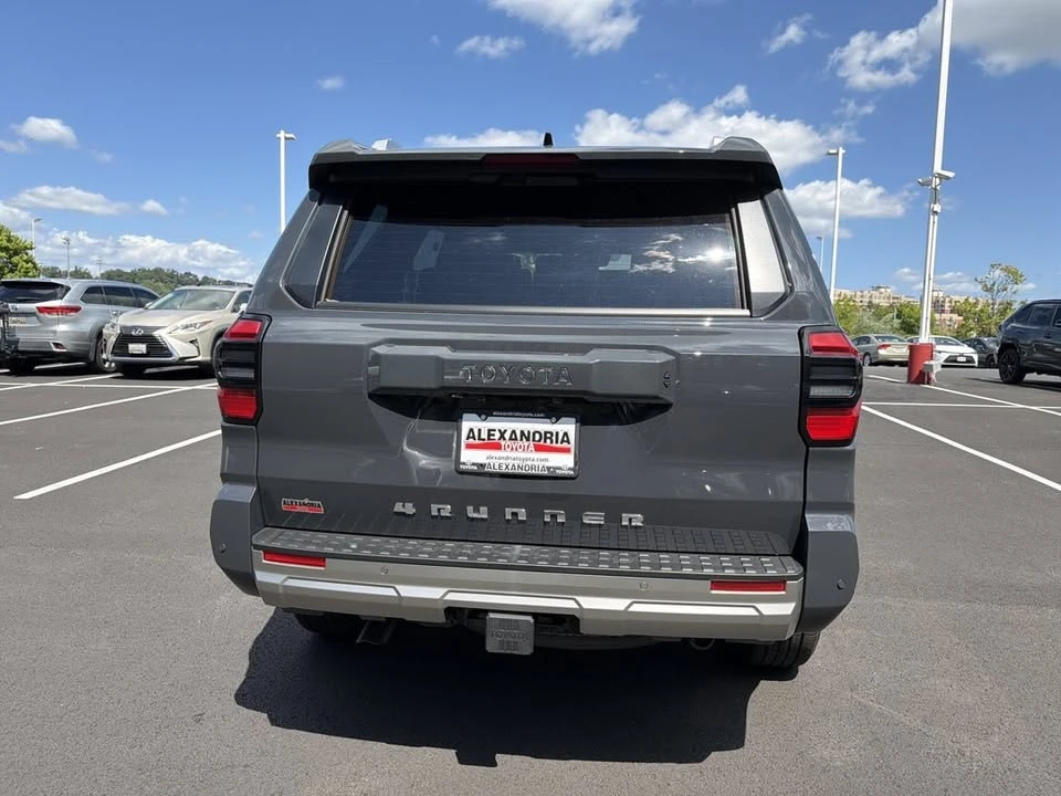 2026 Toyota 4Runner 6th Gen - Image 5 of 20