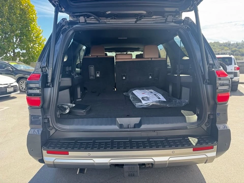2026 Toyota 4Runner 6th Gen - Image 2 of 12