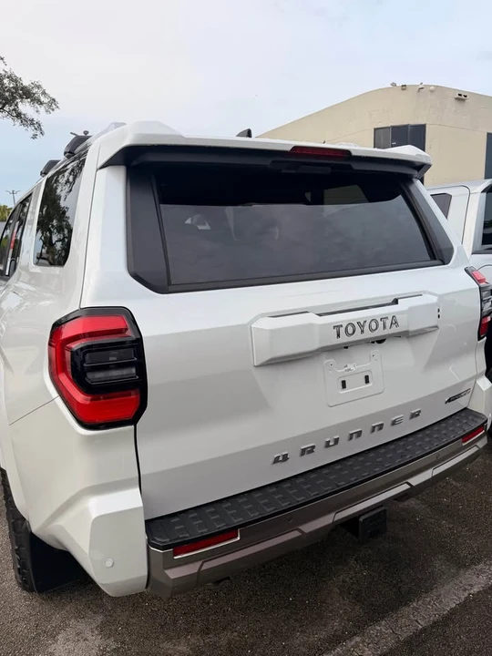 2026 Toyota 4Runner 6th Gen - Image 4 of 5