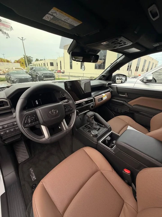 2026 Toyota 4Runner 6th Gen - Image 2 of 5