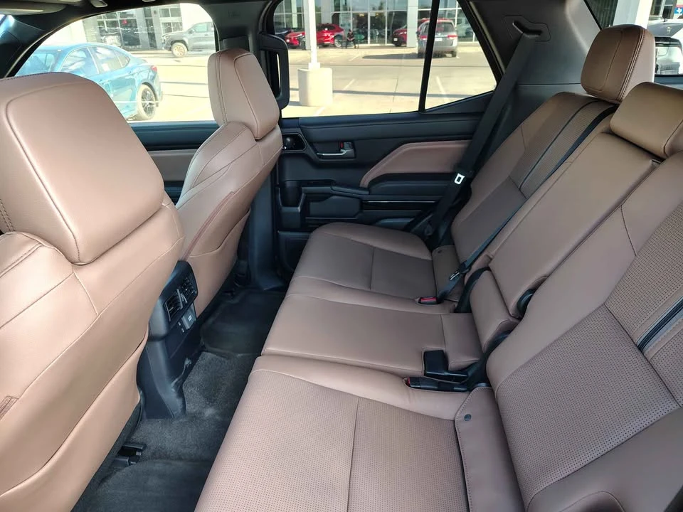 2026 Toyota 4Runner 6th Gen - Image 5 of 21