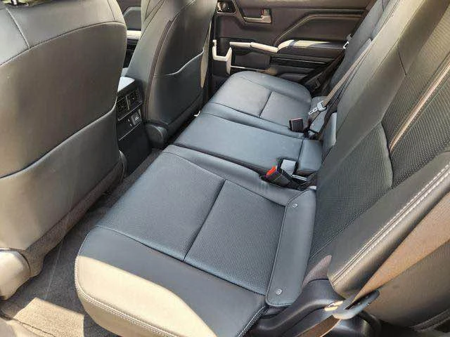 2026 Toyota 4Runner 6th Gen - Image 10 of 11