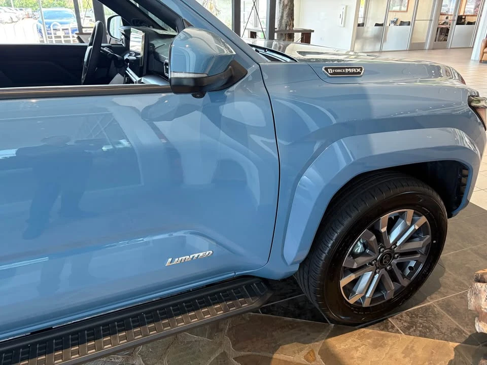 2026 Toyota 4Runner 6th Gen - Image 4 of 8