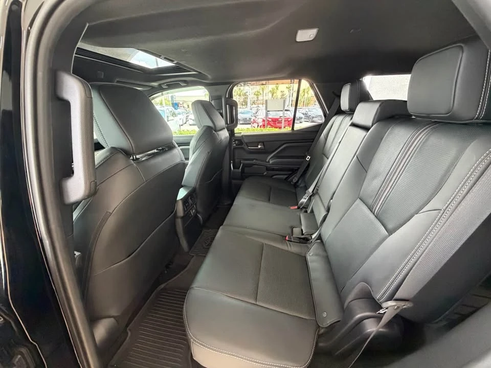 2026 Toyota 4Runner 6th Gen - Image 8 of 10
