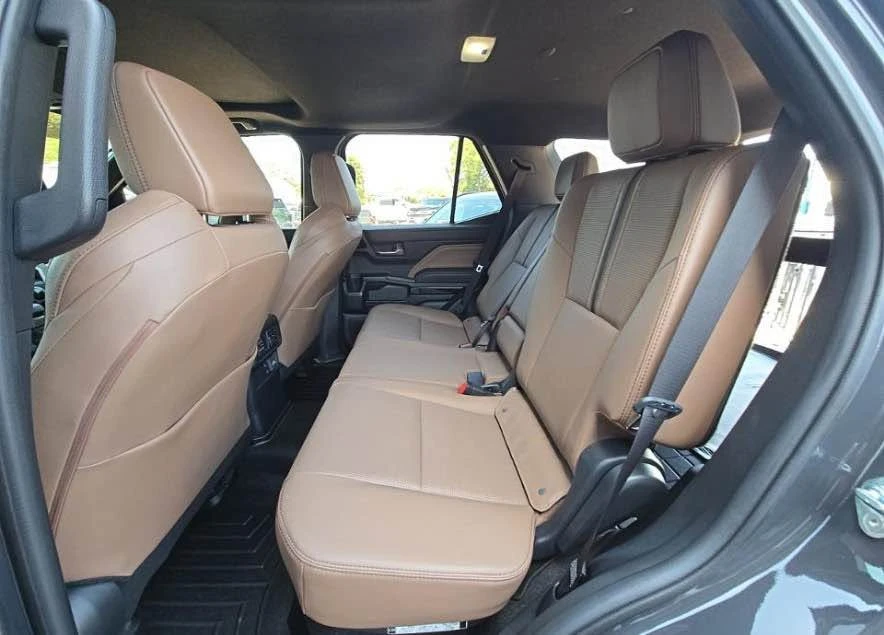 2026 Toyota 4Runner 6th Gen - Image 8 of 11