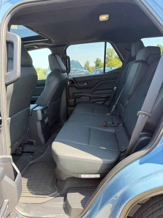 2026 Toyota 4Runner 6th Gen - Image 5 of 9