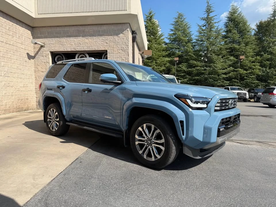 2026 Toyota 4Runner 6th Gen - Image 10 of 12