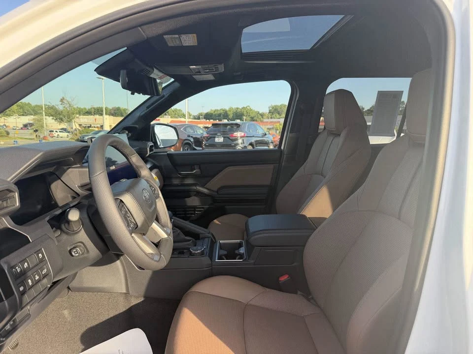 2026 Toyota 4Runner 6th Gen - Image 11 of 20