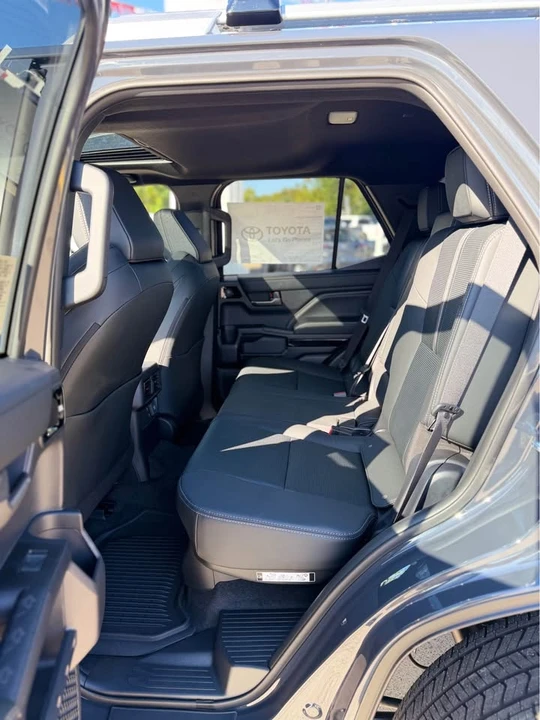 2026 Toyota 4Runner 6th Gen - Image 5 of 7