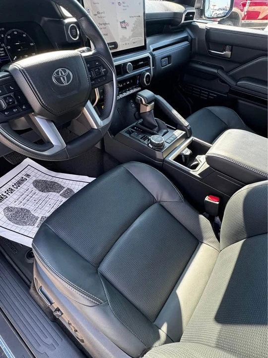 2026 Toyota 4Runner 6th Gen - Image 6 of 18